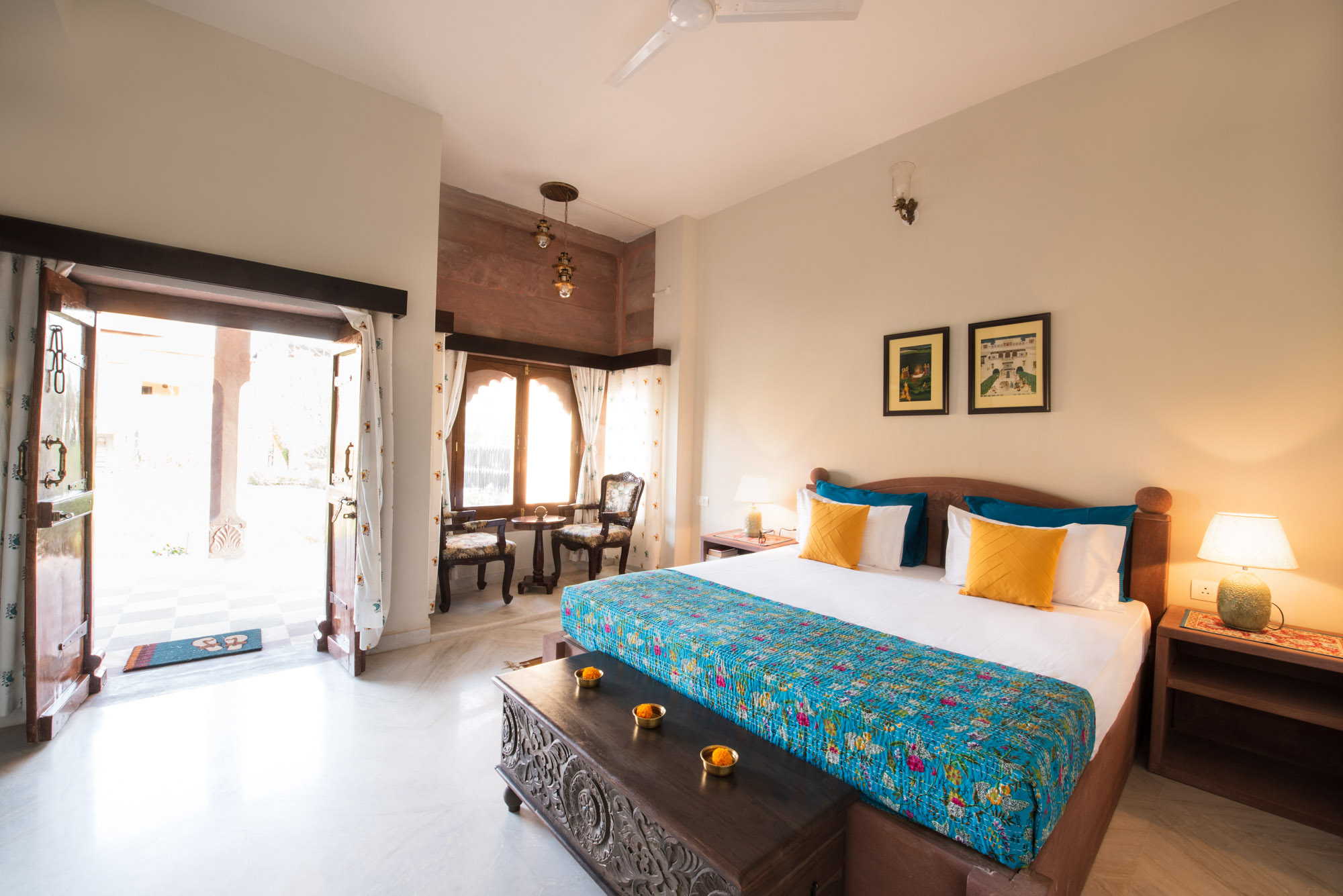 Courtyard Room